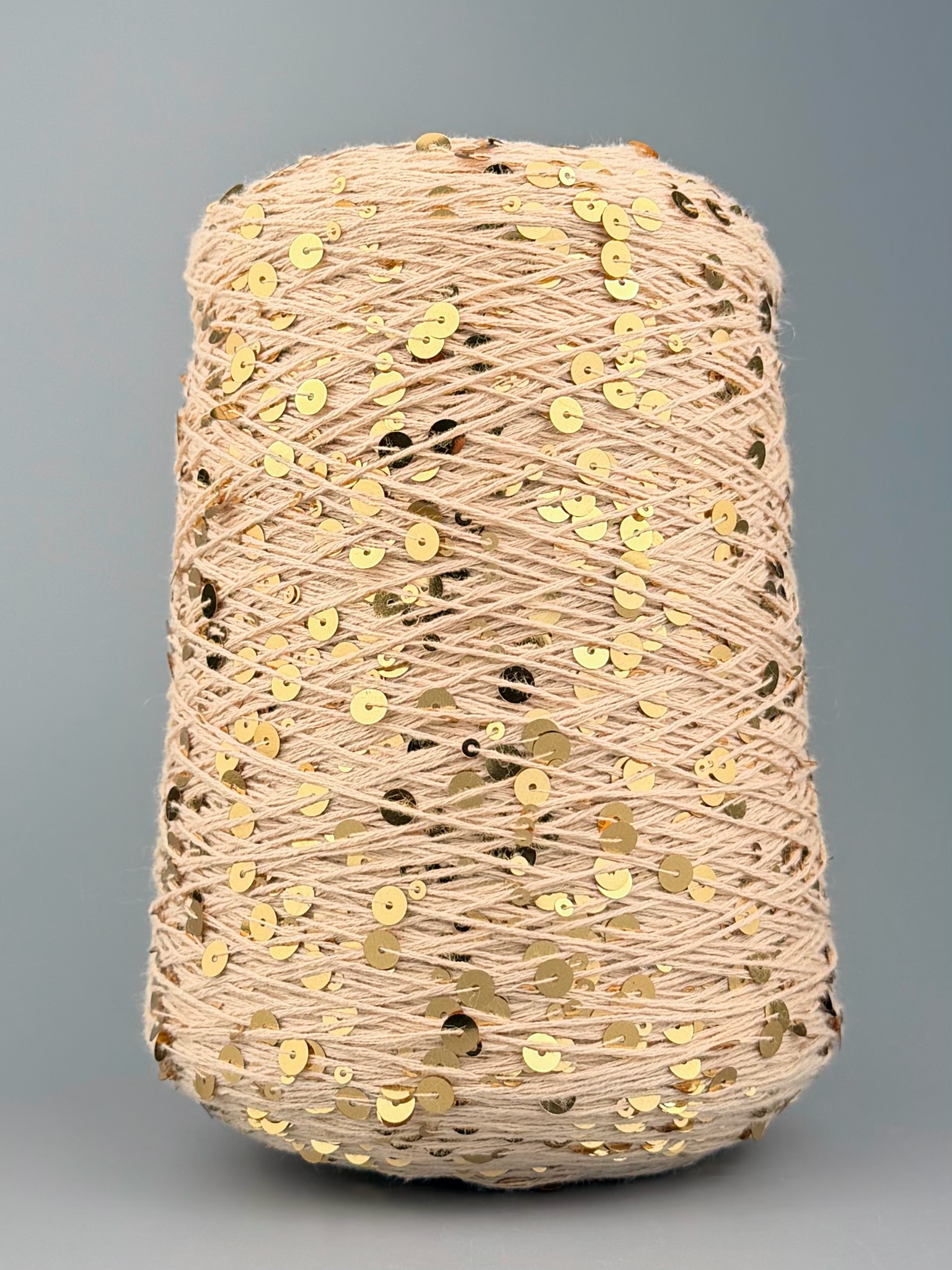 Art. Brillante 260 m / 100 g – Baumwolle mit Maxi-Pailletten col. Warmes Beige foto 2
